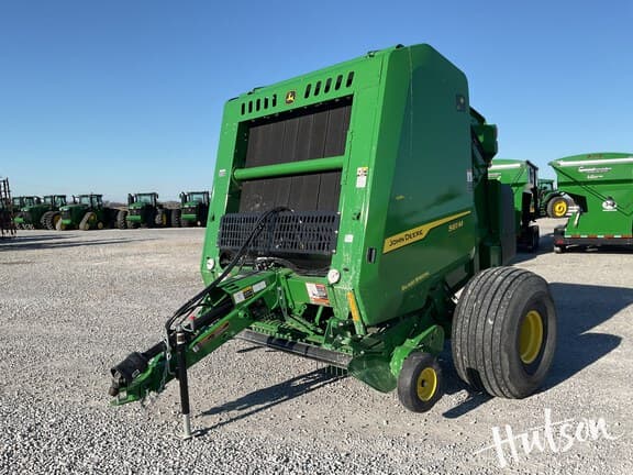 Image of John Deere 561M Silage Special equipment image 2