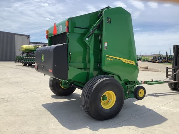 Image of John Deere 561M equipment image 4