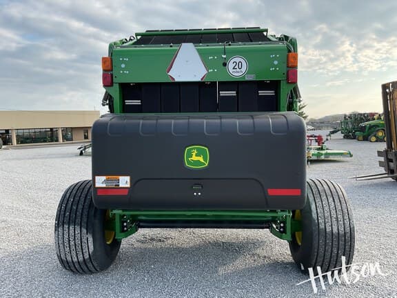 Image of John Deere 561M Silage Special equipment image 4