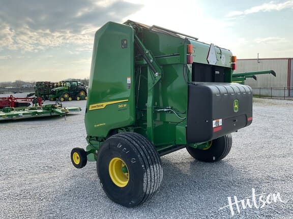 Image of John Deere 561M equipment image 4