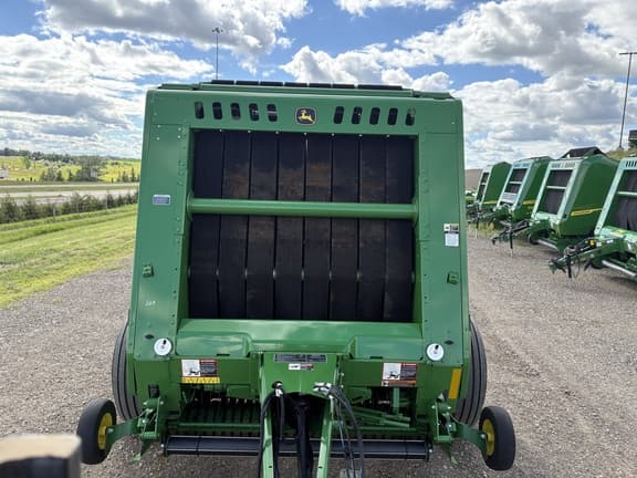 Image of John Deere 561M equipment image 3