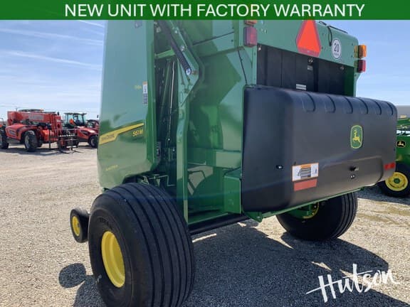 Image of John Deere 561M Silage Special equipment image 4