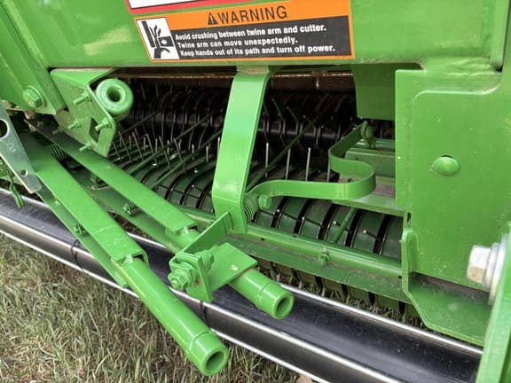 Image of John Deere 561M equipment image 3