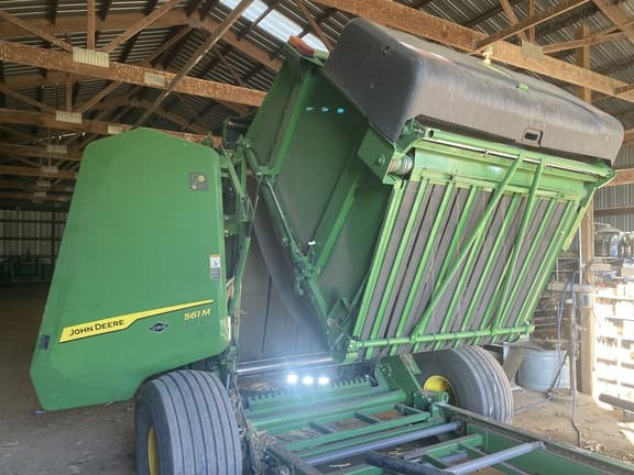 Image of John Deere 561M equipment image 4