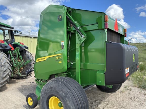 Image of John Deere 561M equipment image 3