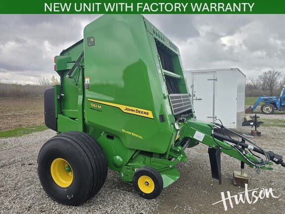 Image of John Deere 561M Silage Special equipment image 1