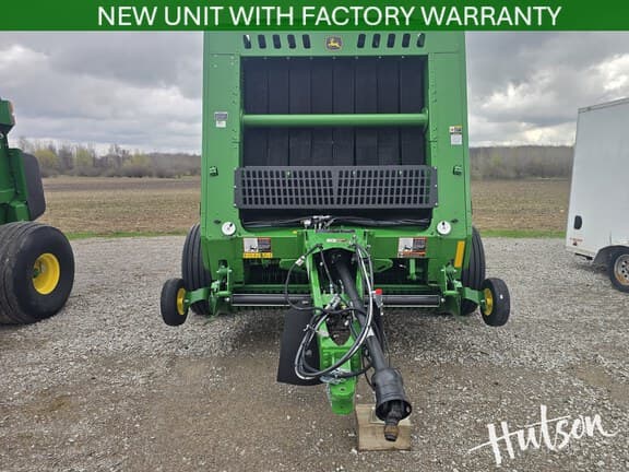 Image of John Deere 561M Silage Special equipment image 4