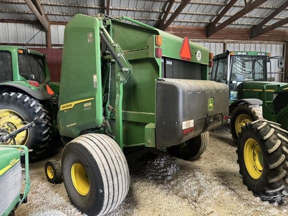 Image of John Deere 561M equipment image 2