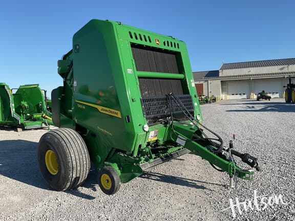 Image of John Deere 561M Silage Special equipment image 1