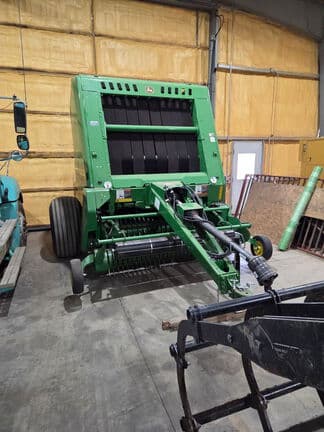 Image of John Deere 561R Image 1