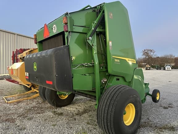 Image of John Deere 561R equipment image 2