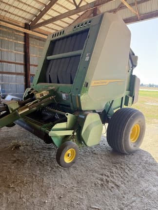 Image of John Deere 561R equipment image 1