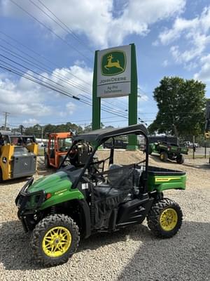 2025 John Deere XUV 590M Image