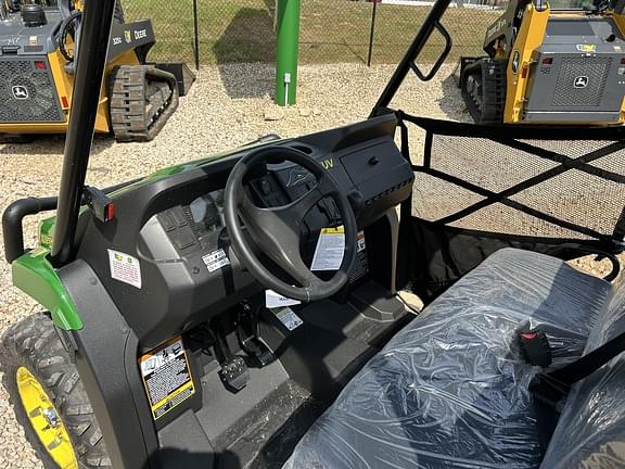 Image of John Deere XUV 590M equipment image 4