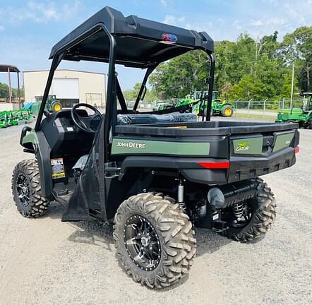 Image of John Deere XUV 590M equipment image 3