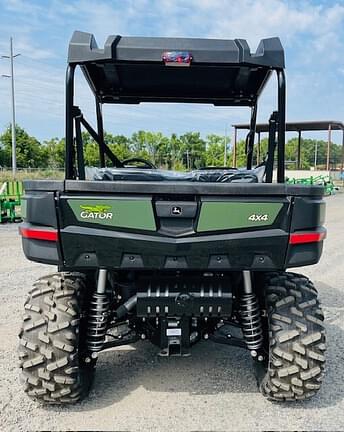 Image of John Deere XUV 590M equipment image 4
