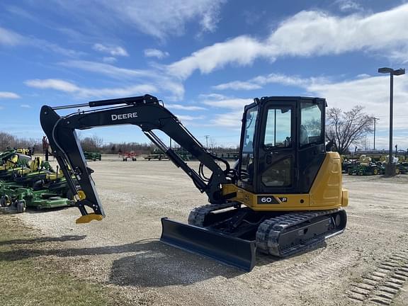 Image of John Deere 60P equipment image 3