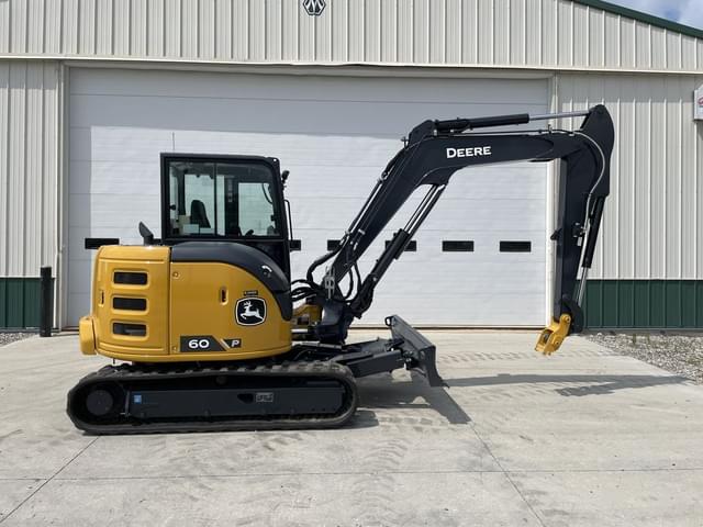 Image of John Deere 60P equipment image 3