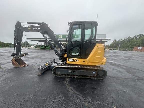 Image of John Deere 60P equipment image 2