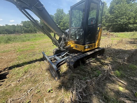 Image of John Deere 60P equipment image 3