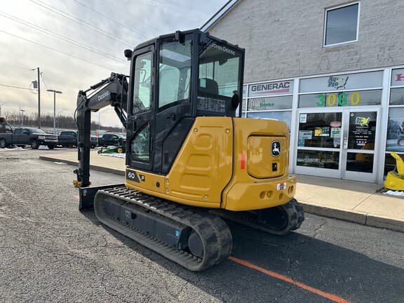 Image of John Deere 60P equipment image 2