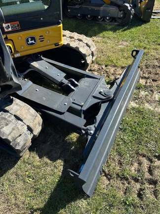 Image of John Deere 60P equipment image 4