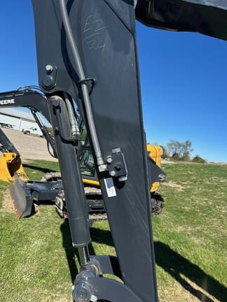 Image of John Deere 60P equipment image 1