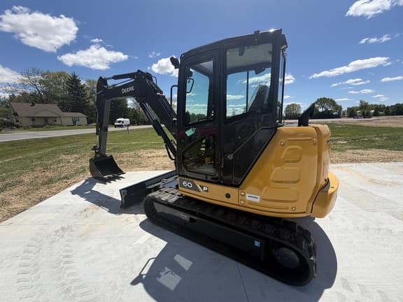 Image of John Deere 60P equipment image 3