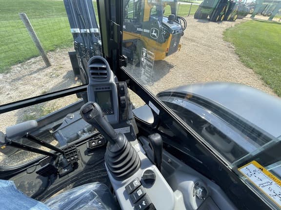 Image of John Deere 60P equipment image 4