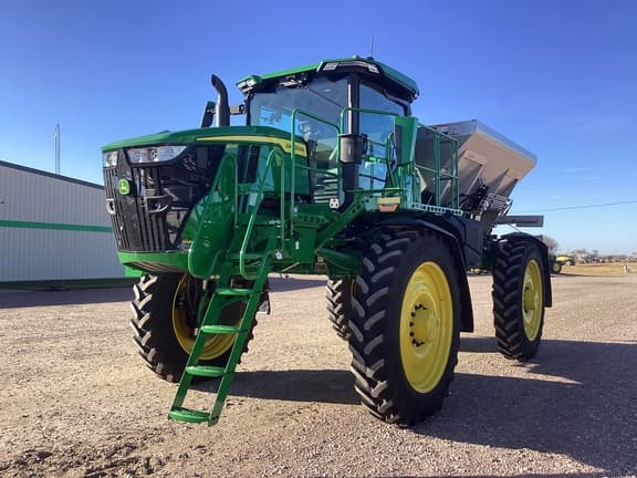 Image of John Deere 600R equipment image 2