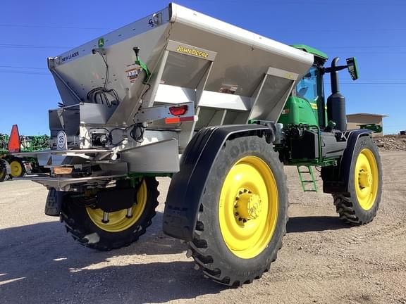 Image of John Deere 600R equipment image 3