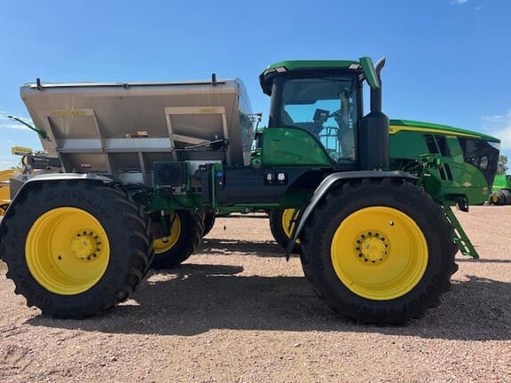 Image of John Deere 600R equipment image 2