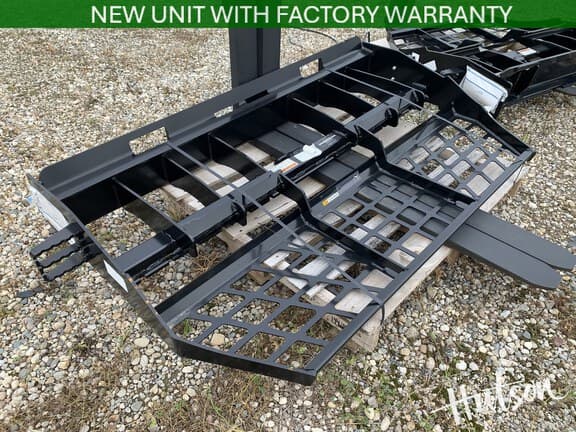 Image of John Deere Pallet Forks equipment image 3