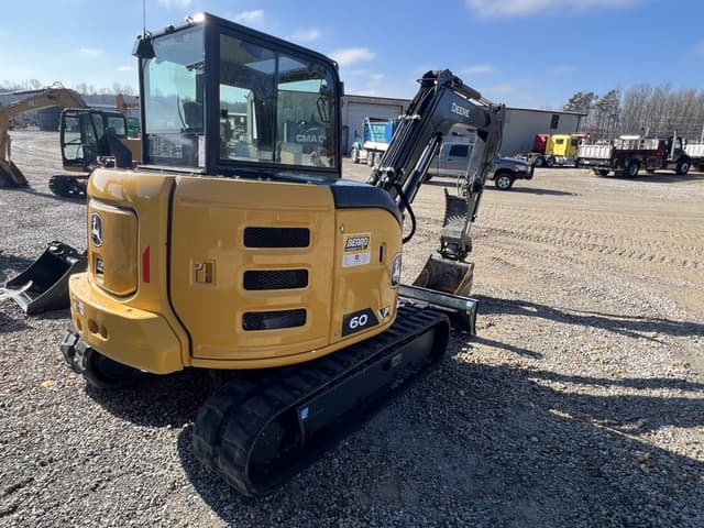 Image of John Deere 60P equipment image 3