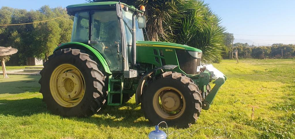 Image of John Deere 6105E Primary image