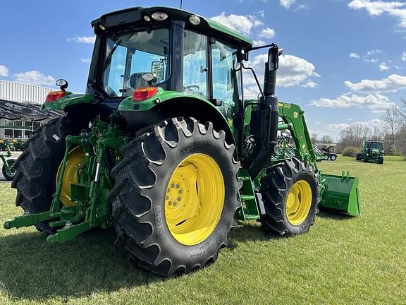 Image of John Deere 6110M equipment image 4