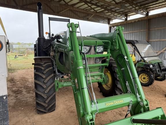 Image of John Deere 6110M equipment image 2