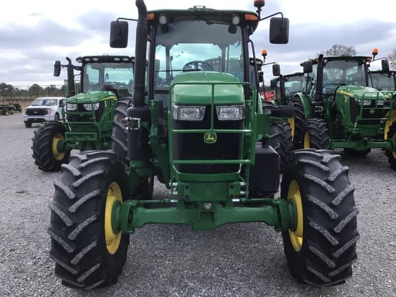 Image of John Deere 6120E equipment image 2
