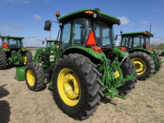 Image of John Deere 6120E equipment image 4
