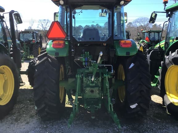 Image of John Deere 6120E equipment image 3