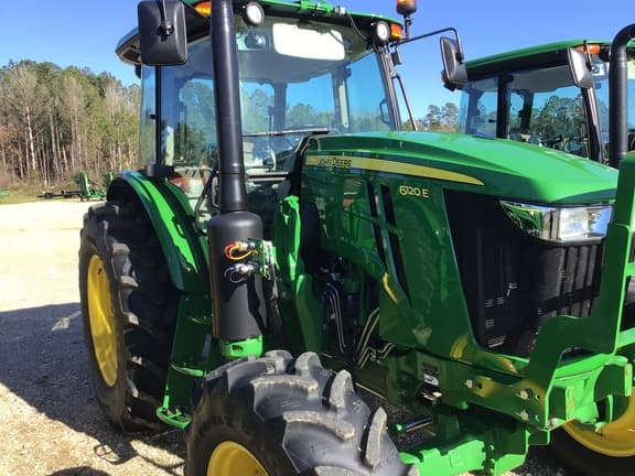 Image of John Deere 6120E equipment image 2