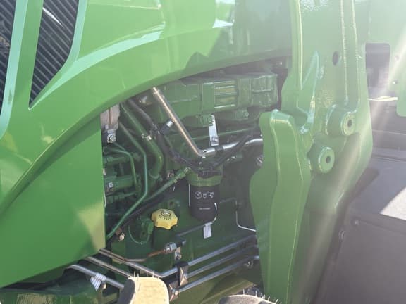 Image of John Deere 6120E equipment image 2