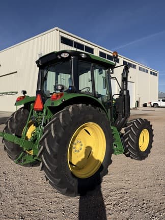 Image of John Deere 6120M equipment image 4
