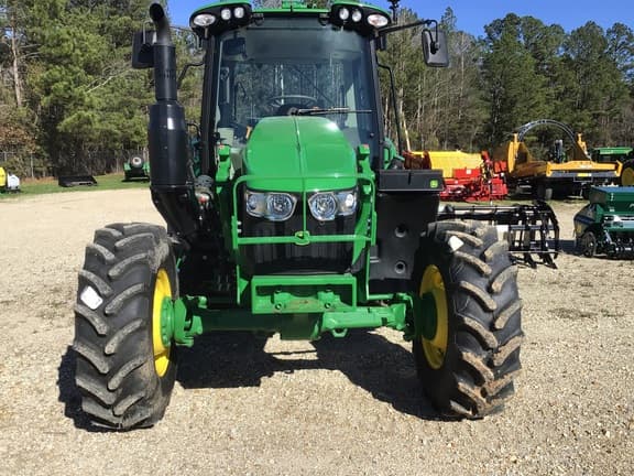 Image of John Deere 6120M equipment image 2