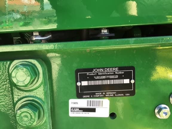 Image of John Deere 6120M equipment image 1