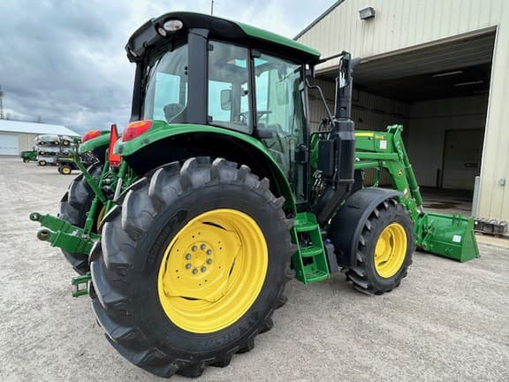 Image of John Deere 6120M equipment image 3