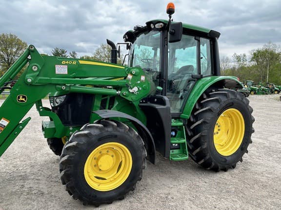 Image of John Deere 6120M equipment image 4