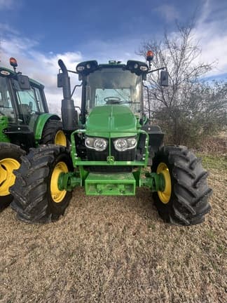 Image of John Deere 6120M equipment image 1
