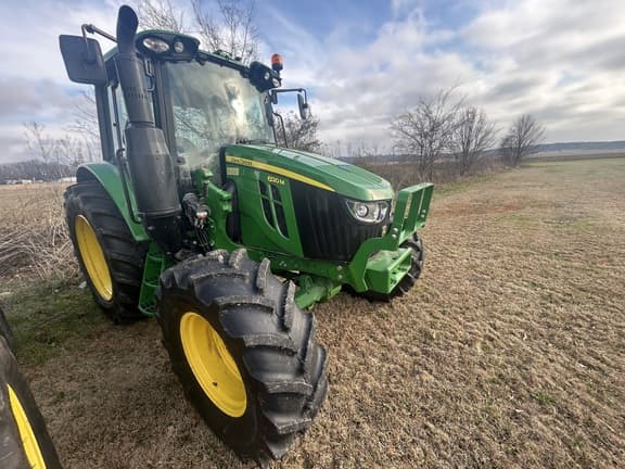 Image of John Deere 6120M equipment image 2