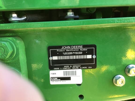 Image of John Deere 6120M equipment image 1